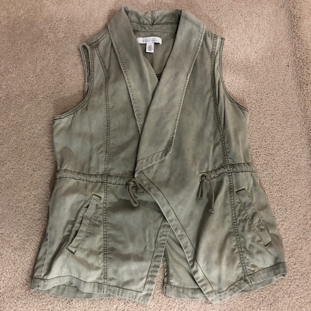 Kenneth Cole Reaction Utility Vest